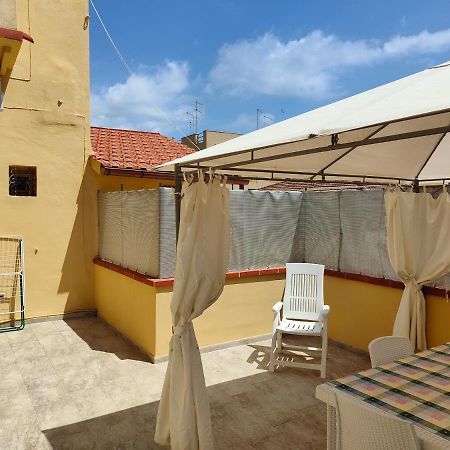 Residence Hotel Vittoria Tirrenia Exterior foto